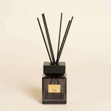 DIFUSOR CUBIC NEGRO 6X6X10 CM 150ML 